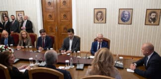 Консултации между ПП-ДБ и президента