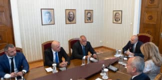 Консултации при президента