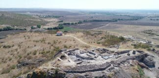 Крепост Русокастро