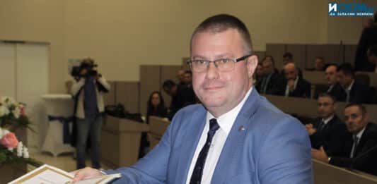 Мариян Иванов