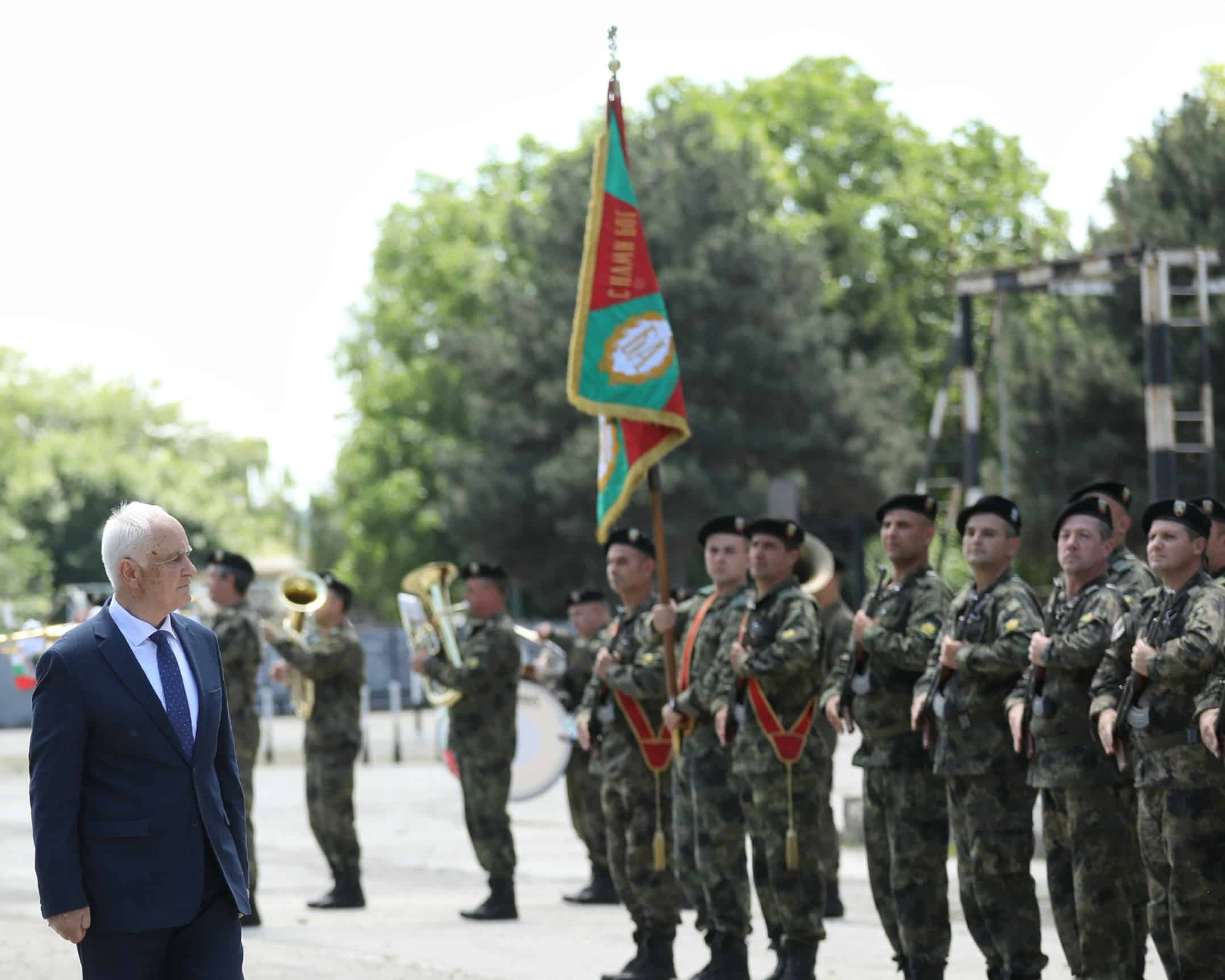 Днес военният министър Атанас Запрянов посети 55 и инженерен полк Белене На