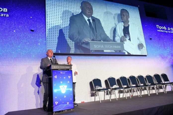 Проф. Галин Цоков