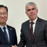 Н. Пр. Хисаши Мичигами и министър Владимир Малинов