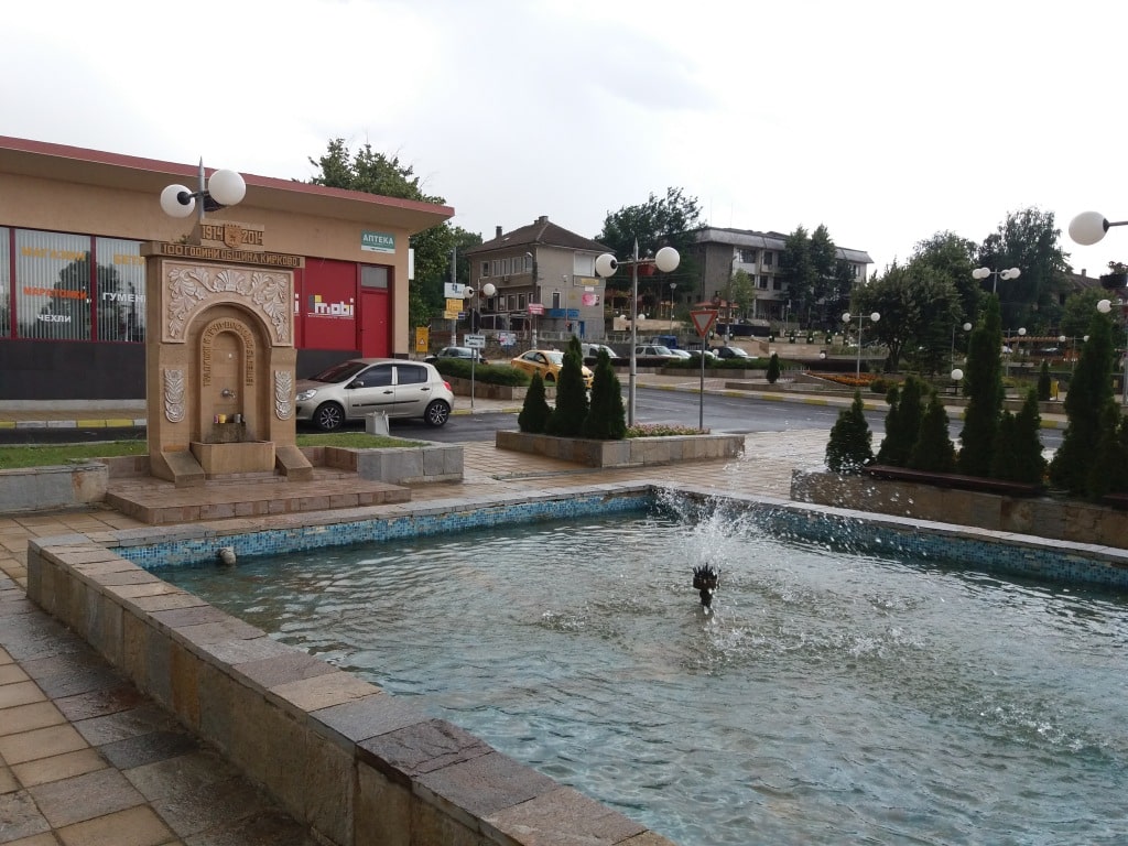 Горещото време и чувствителният спад на нивото на р Върбица