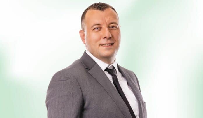 Петър Петров