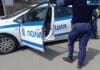 Полиция, патрулен автомобил, задържани, арестувани