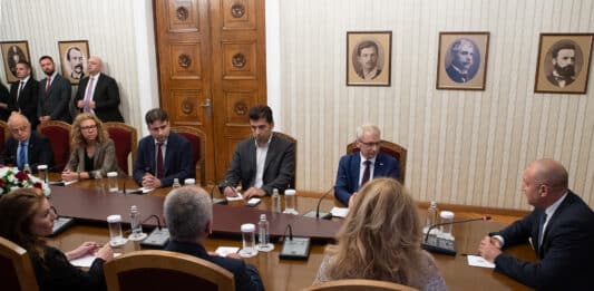 Консултации при президента