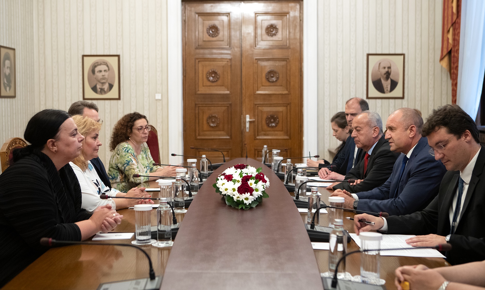 Ефективността на разследванията и проверките по казуса с Нотариуса е