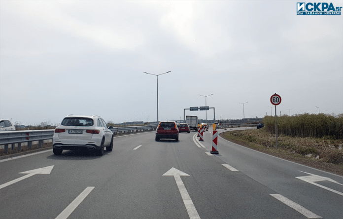 Пътя между Бургас и квартал "Сарафово".