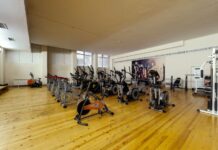 Спортният комплекс