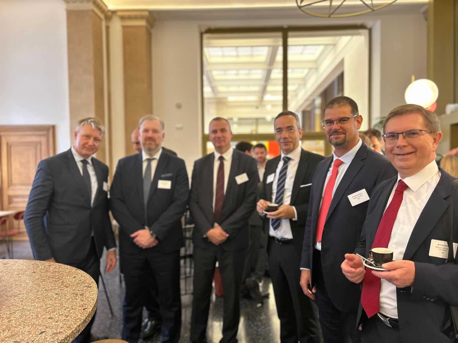 Изпълнителният директор на Българската банка за развитие Илия Караниколов взе