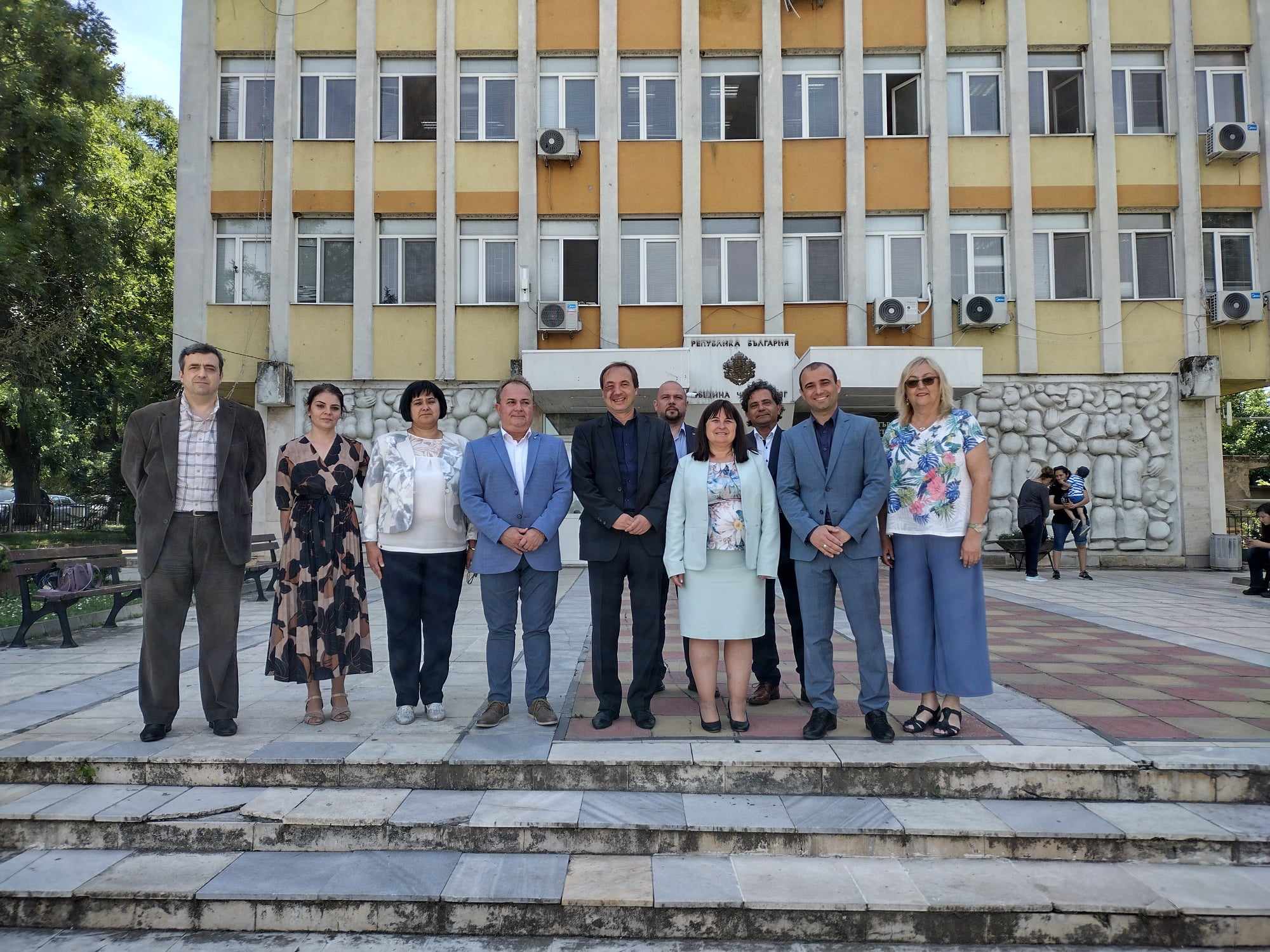 Кметът на община Червен бряг Атанас Атанасов и проф Нели