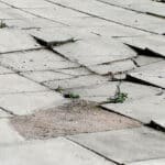 Разбити тротоари