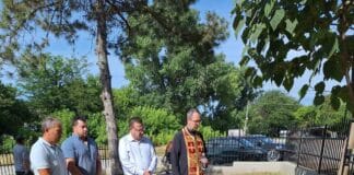 Църковната камбана