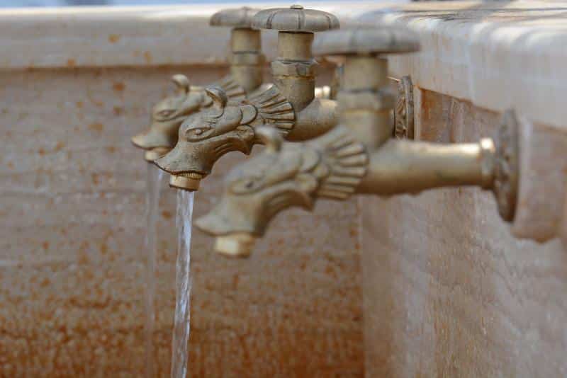 Нека гражданите да изчакат помпите да заработят на пълни обороти