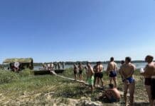 Преплуване на река Дунав, местност "Паметниците", Свищов