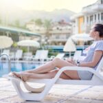 Жена на басейн