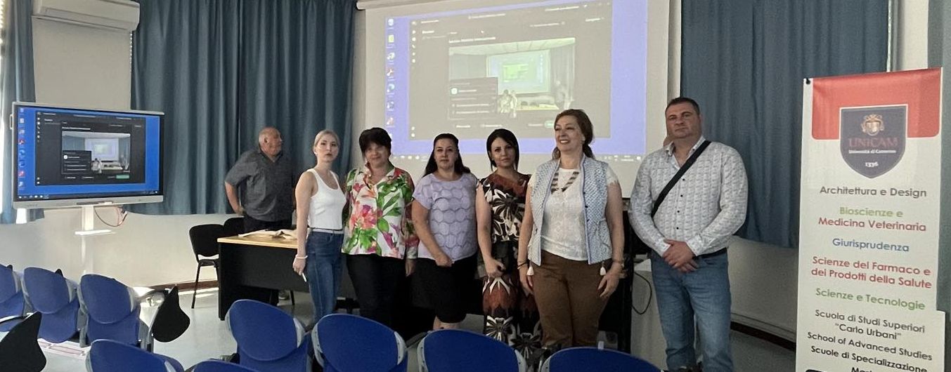 По Акредитация в професионалното образование и обучение учители от