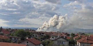 Пожар в склад за фойерверки