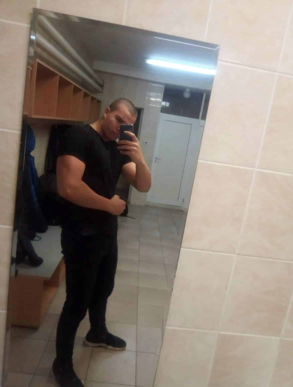 Полицай е счупил челюстта на 19 годишния студент Владимир Радев Информацията