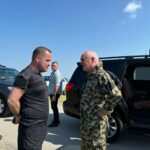 Министър Калин Стоянов и премиера Димитър Главчев край Беклемето