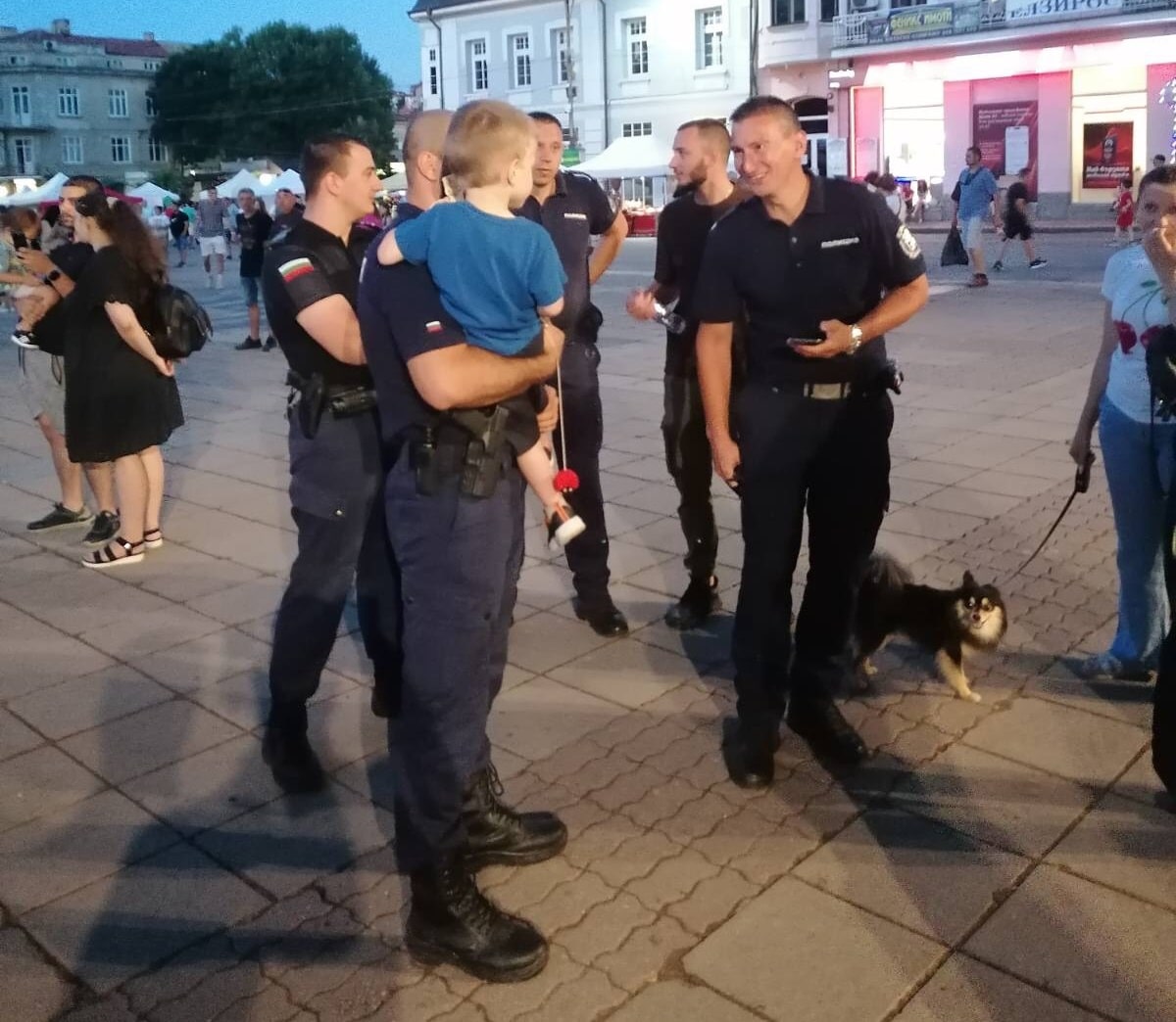 В спокойна обстановка и без нарушения на обществения ред преминаха