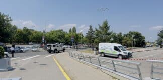 Операция на летището