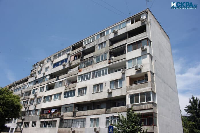 Панелен жилищен блок