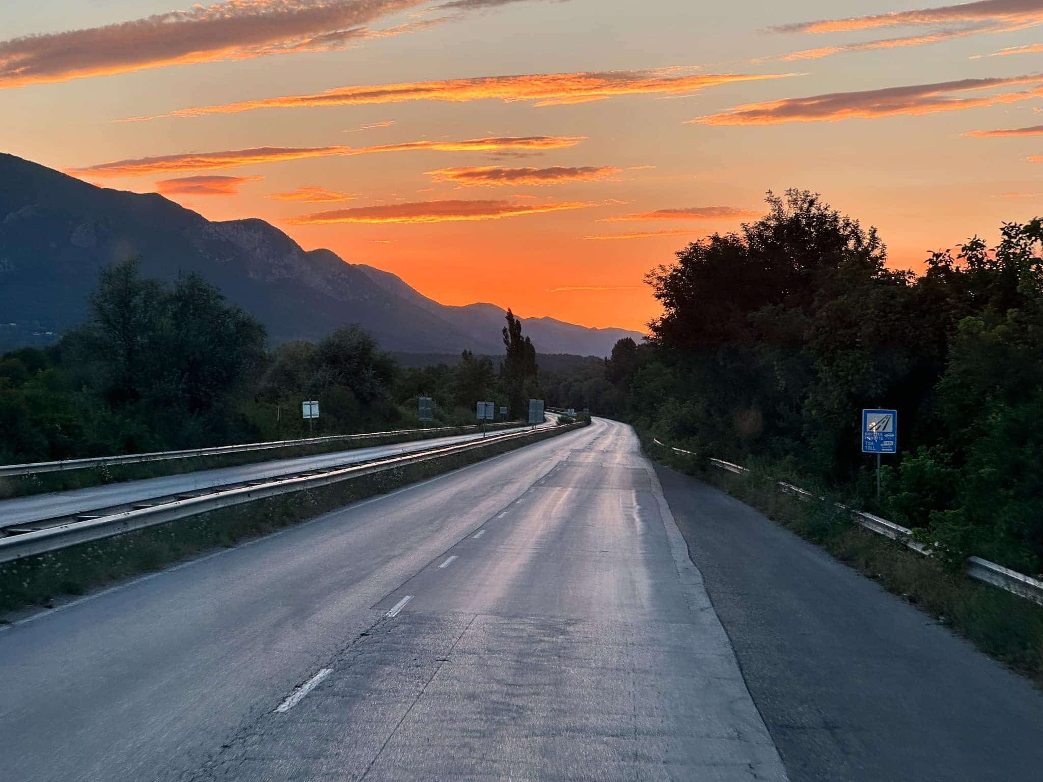 На 22 април от 12 00 ч до 17 00 ч и