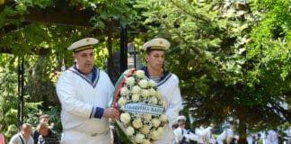 Поднасяне на венци, военен ритуал, Освобождение на Варна