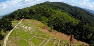 Археологически разкопки на крепост в местността "Градище".