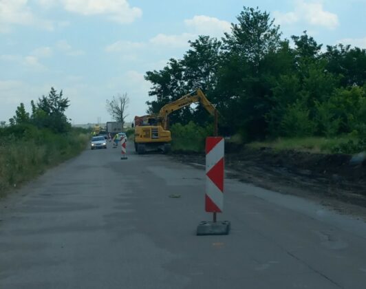 Ремонт на път в участъка участъка от между селата Обручище и Медникарово