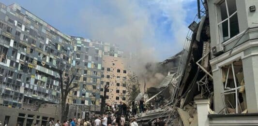 Ракетен обстрел срещу Украйна