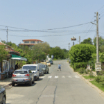 Централната улица в село Варвара, община Царево през лятото