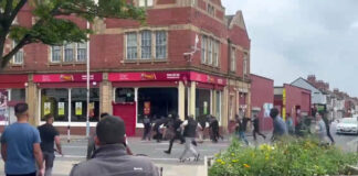 Безредици в Англия