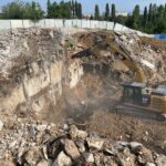 Разчистване на терена на детската болница