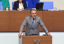 Борислав Гуцанов с въпрос за Българската армия