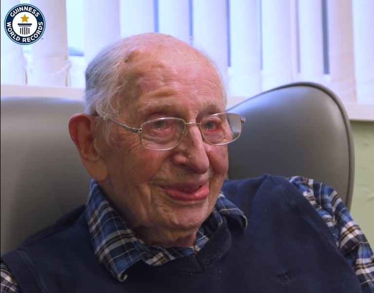 Най старият жив човек в света Джон Алфред Тинисууд роден на