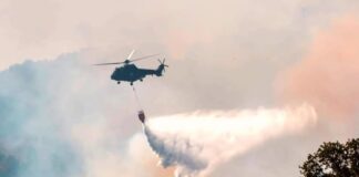 Хеликоптер се включва в гасенето на големия пожар в Рила