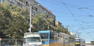 Катастрофа между полицейски бус и трамвай