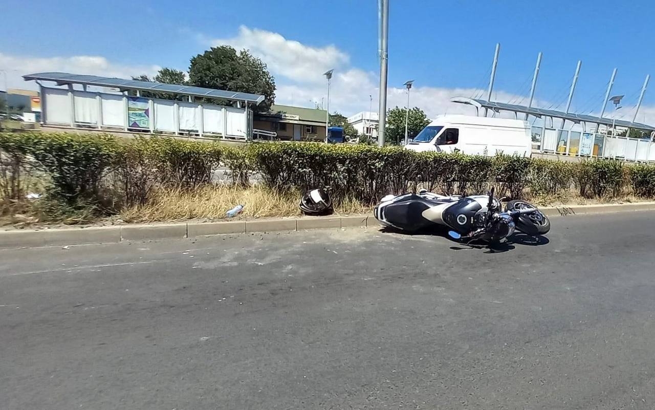 Тежък инцидент с моторист е станал в Бургас днес Това