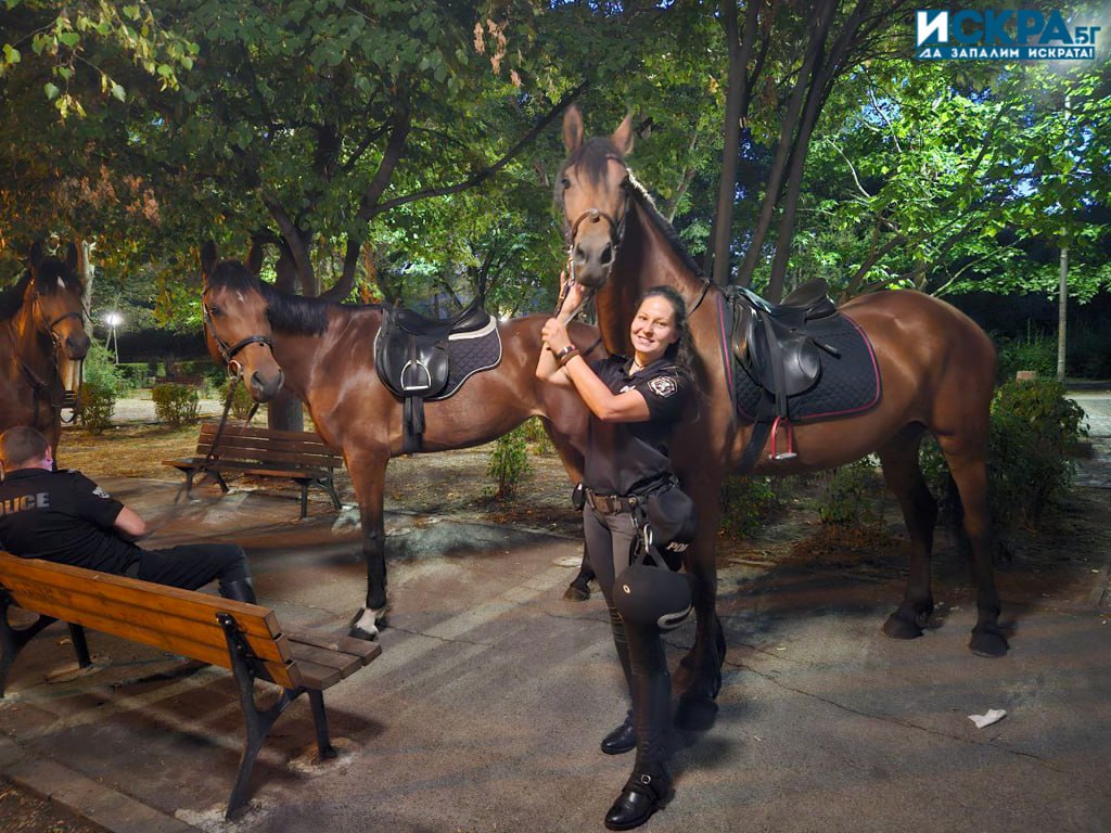 Пловдивчани останаха впечатлени и изненадани от присъствието на конна полиция