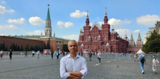 Костадин Костадинов в Русия