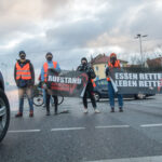 Активисти на Last Generation.