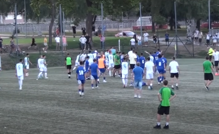 Масов бой на футболен мач на юношите на Левски