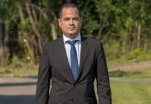 Министър Калин Стоянов, Нови пожарни автомобили и линейки за МВР