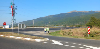 Пътна инфраструктура край Казанлък