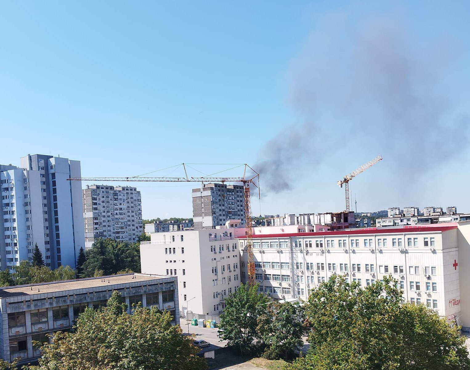 Както Искра бг първа съобщи днес в Русе избухна голям пожар