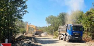 Предстои асфалтирането на пътя