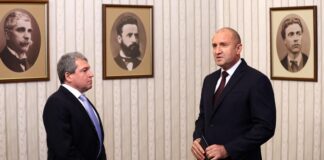 Президентът Румен Радев връчва третия мандат на Тошко Йорданов от "Има такъв народ" /ИТН/